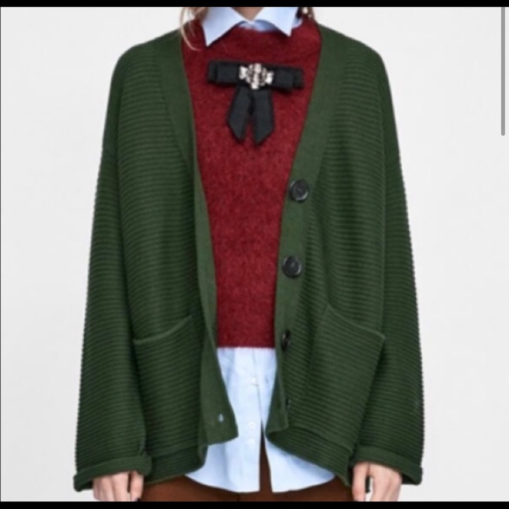 ZARAKNIT Button Down Oversized Cardigan Medium